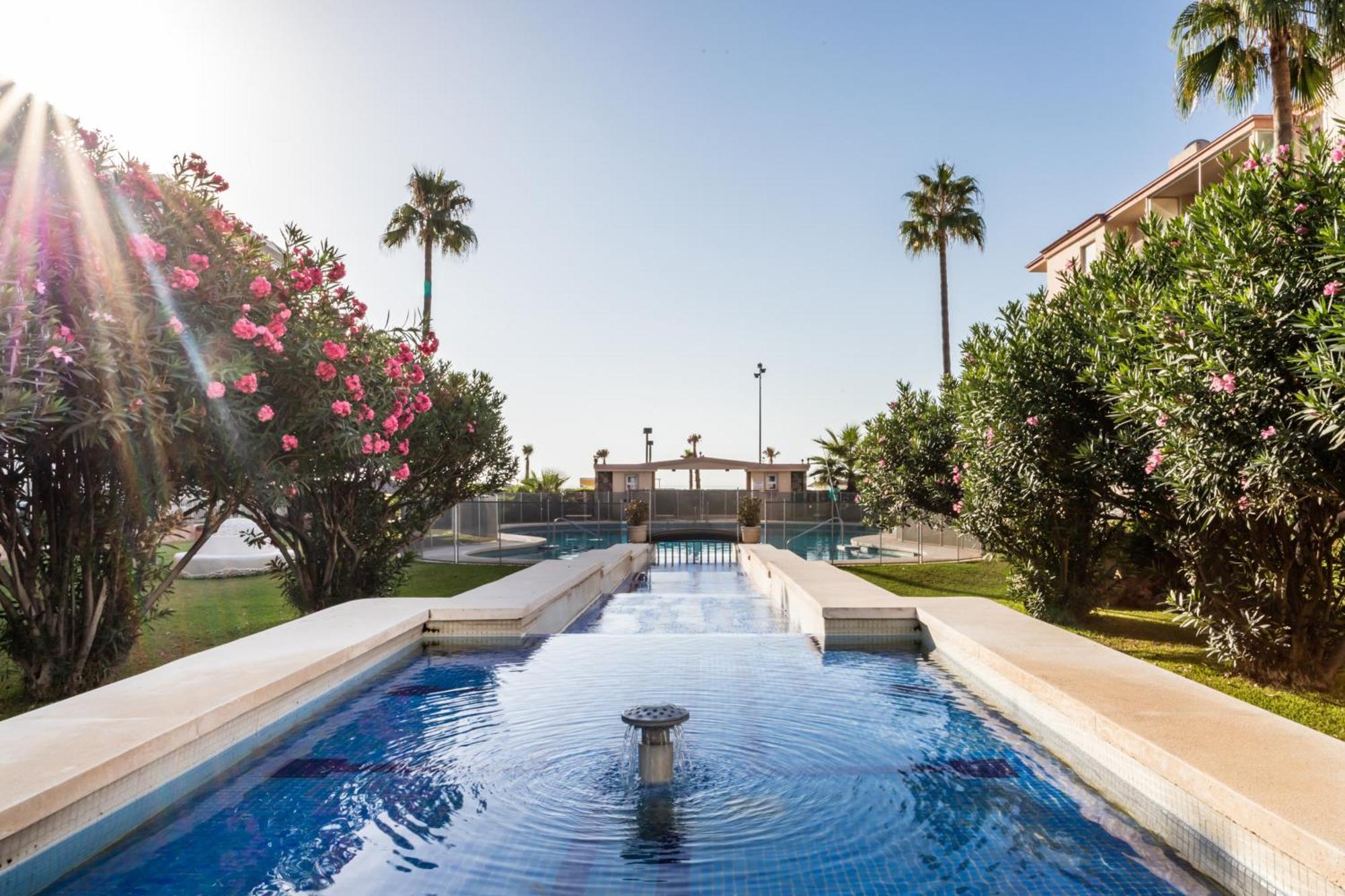 פואנגירולה Sur Suites Porlamar מראה חיצוני תמונה